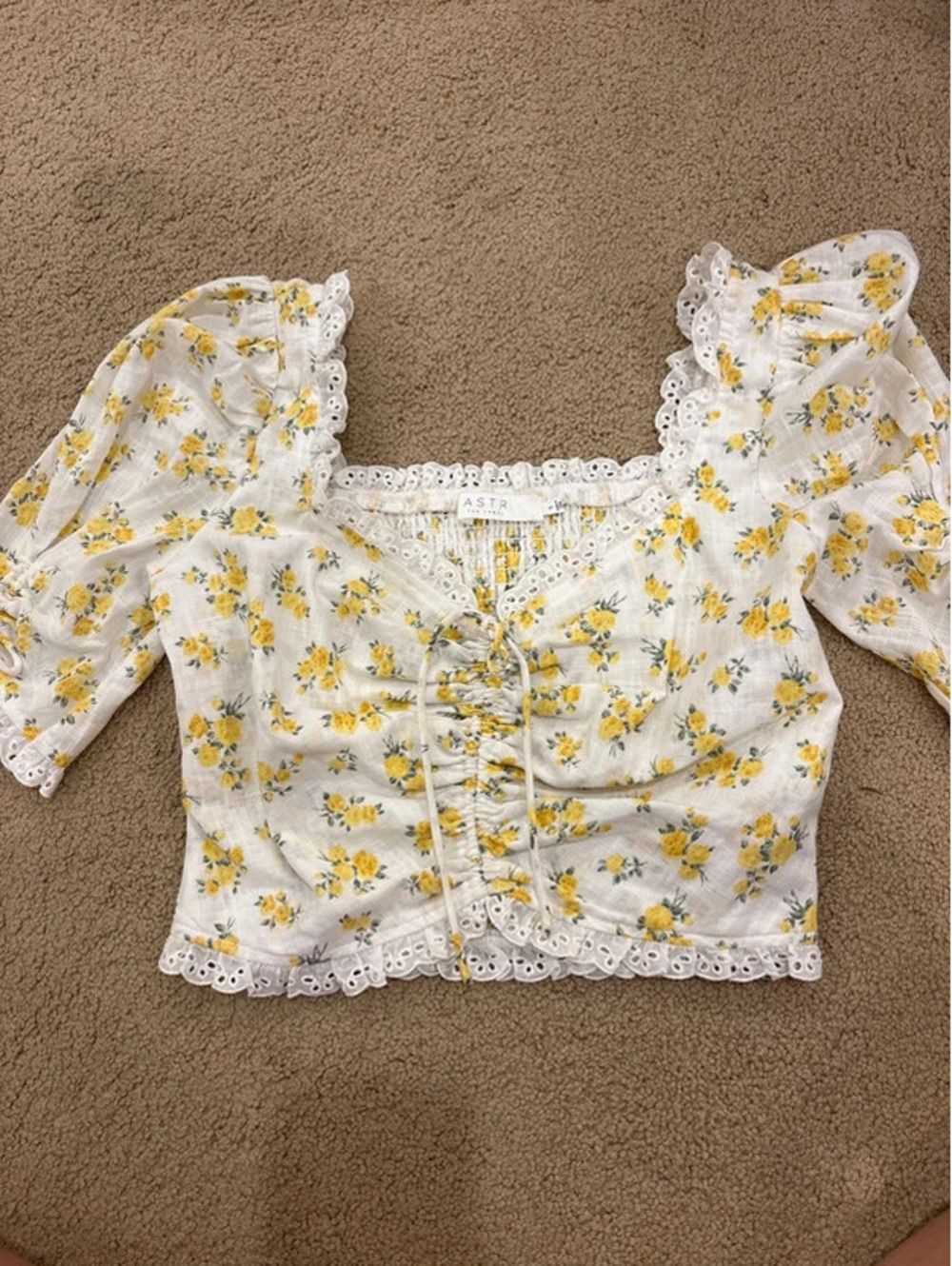 astr the label top